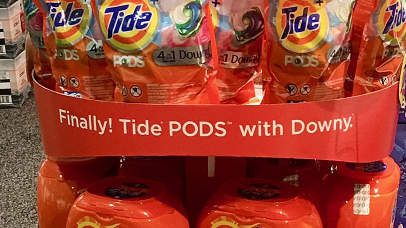 Tide With Downy Pods WOW Display