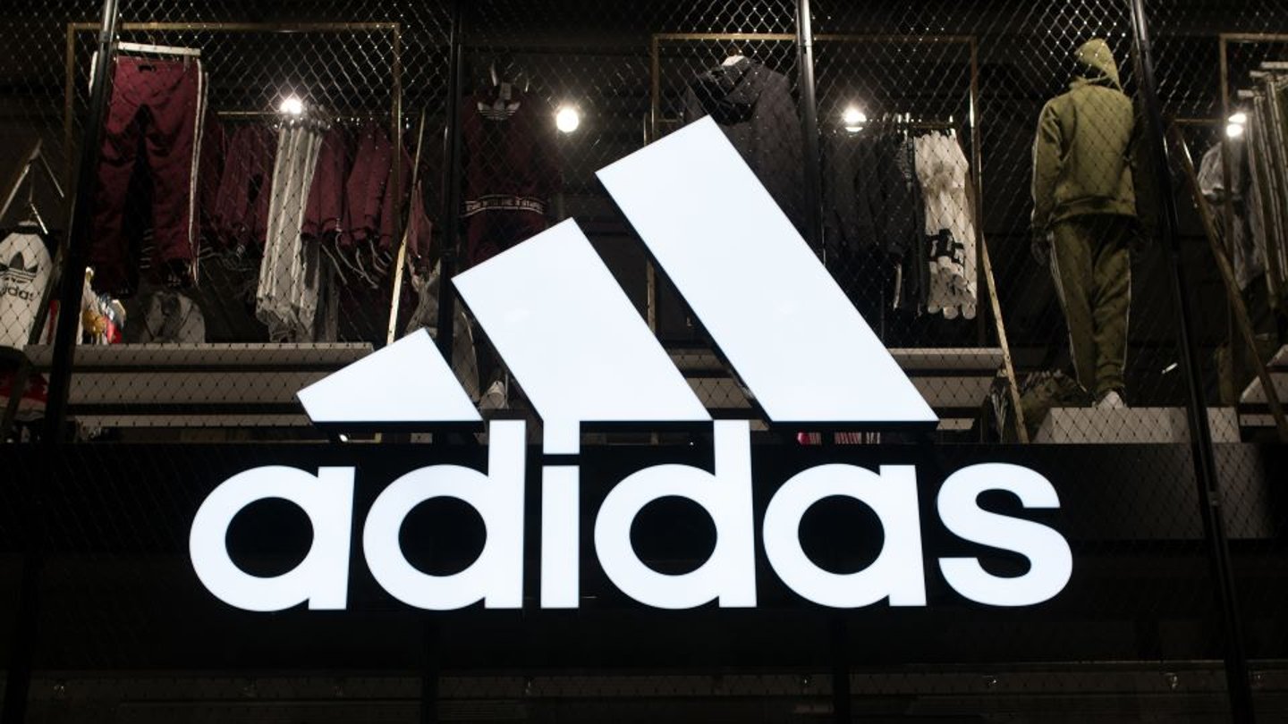 Adidas logo