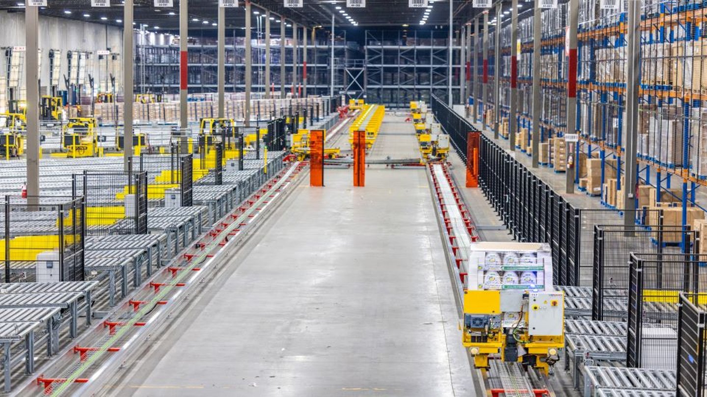 Henkel’s technologically advanced logistics facility in Bowling Green, Kentucky. Credit: Henkel