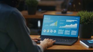 Insights&Analytics Insights&Analytics